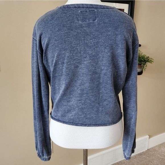 Champion Medium cropped v-neck sweatshirt blue big C - Picture 3 of 5